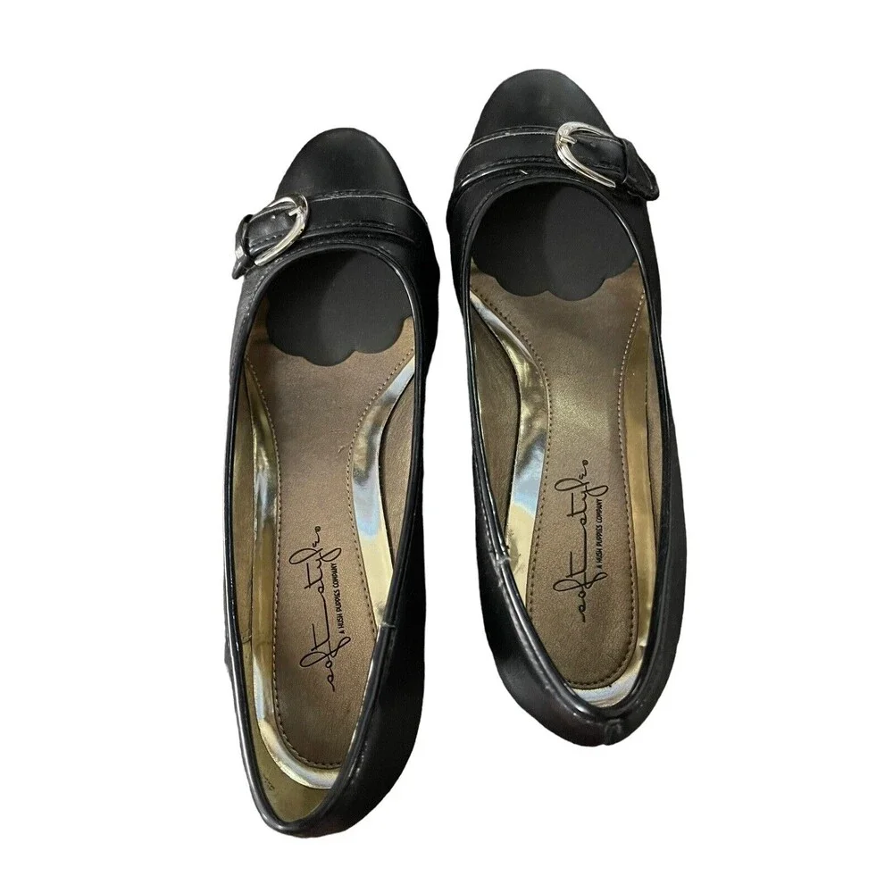 Hush Puppies Soft Style Women's 1/2” Dress Shoes Black Buckle Detail Size:8M
